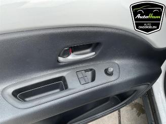 Toyota Aygo Aygo X, Hatchback, 2022 1.0 12V VVT-i picture 16