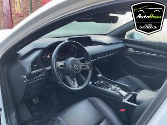 Mazda 3 3 Sport (BP), Hatchback, 2018 2.0 SkyActiv-X M Hybrid 16V picture 10