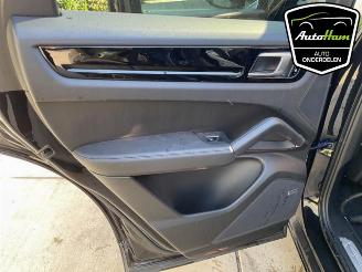 Porsche Cayenne Cayenne III (9YA), SUV, 2017 3.0 V6 24V Turbo E-Hybrid picture 31