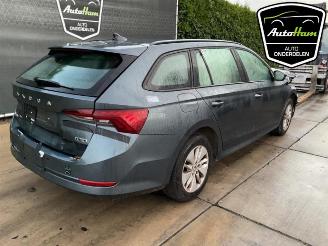 Skoda Octavia Octavia Combi (NXAC), Combi 5-drs, 2019 1.0 TSI e-TEC 12V picture 10