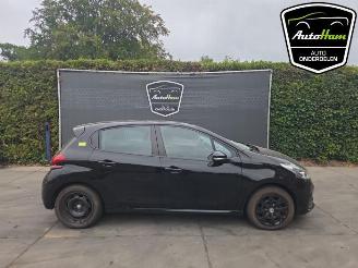 disassembly passenger cars Peugeot 208 208 I (CA/CC/CK/CL), Hatchback, 2012 / 2019 1.2 Vti 12V PureTech 82 2017/2
