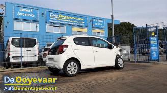 Vrakbiler auto Peugeot 108 108, Hatchback, 2014 1.0 12V 2015/10