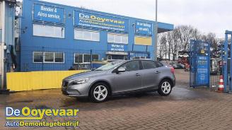 Coche siniestrado Volvo V-40 V40 (MV), Hatchback 5-drs, 2012 / 2019 2.0 D2 16V 2018/3