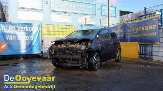 Peugeot 108 108, Hatchback, 2014 1.0 12V picture 5