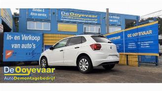 Vrakbiler auto Volkswagen Polo Polo VI (AW1), Hatchback 5-drs, 2017 1.0 12V BlueMotion Technology 2018/6