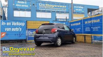 Peugeot 108 108, Hatchback, 2014 1.0 12V picture 3