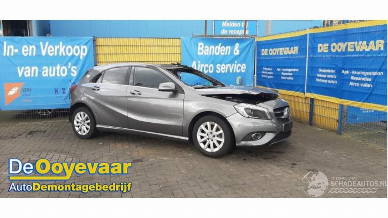 Mercedes A-klasse A (W176), Hatchback, 2012 / 2018 1.6 A-180 16V
