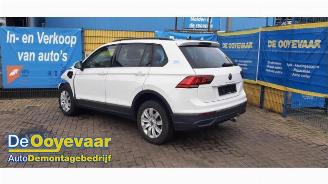 Coche siniestrado Volkswagen Tiguan Tiguan (AD1), SUV, 2016 1.4 TSI eHybrid 16V 2022/8