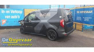 Vrakbiler auto Renault Kangoo Kangoo Express (RFK), Van, 2021 E-Tech 44 kWh 2023/4
