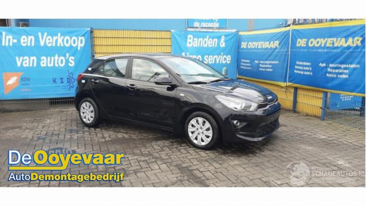 Kia Rio Rio IV (YB), Hatchback, 2017 1.0i T-GDi 100 12V