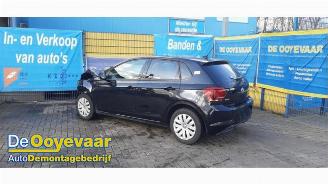 Auto da rottamare Volkswagen Polo Polo VI (AW1), Hatchback 5-drs, 2017 1.0 TSI 12V 2018/6