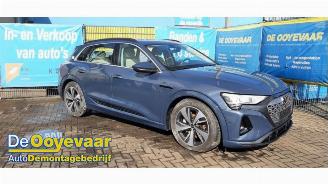Salvage car Audi Q8 Q8 E-tron (GEG), SUV, 2022 50 Quattro 95 kWh 2023/6