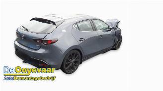 disassembly passenger cars Mazda 3 3 Sport (BP), Hatchback, 2018 2.0 SkyActiv-G 122 Mild Hybrid 16V 2019/5
