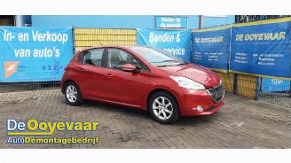 Uttjänta bilar auto Peugeot 208 208 I (CA/CC/CK/CL), Hatchback, 2012 / 2019 1.2 Vti 12V PureTech 82 2014/2