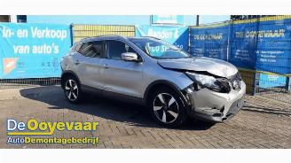 Coche siniestrado Nissan Qashqai Qashqai (J11), SUV, 2013 1.2 DIG-T 16V 2017/2