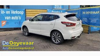 Auto da rottamare Nissan Qashqai Qashqai (J11), SUV, 2013 1.3 DIG-T 160 16V 2019/10