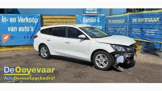 Dezmembrări autoturisme Ford Focus Focus 4 Wagon, Combi, 2018 1.0 Ti-VCT EcoBoost 12V 100 2020/2