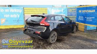 Volvo V-40 V40 (MV), Hatchback 5-drs, 2012 / 2019 2.0 T2 16V picture 2