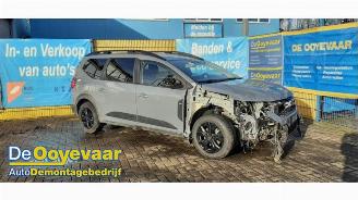 Démontage voiture Dacia Jogger Jogger, MPV, 2022 1.6 Hybrid 140 16V 2024/9