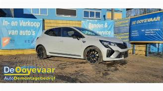 Auto da rottamare Renault Clio Clio V (RJAB), Hatchback 5-drs, 2019 1.6 E-Tech 145 16V 2024/7