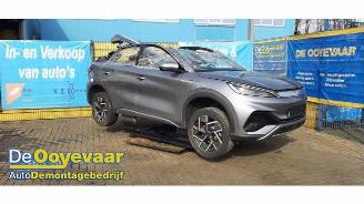 Vrakbiler auto BYD Atto 3 Atto 3, SUV, 2022 FWD 60 kWh 2024/11