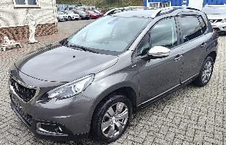 Käytettyjen passenger cars Peugeot 2008 Peugeot 2008 Style topstaat dealer onderhouden 2018/4