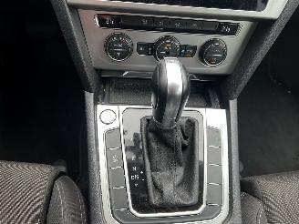 Volkswagen Passat 2.0 TDI bluemotion variant picture 11