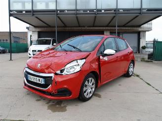 Schadeauto Peugeot 208  2018/5