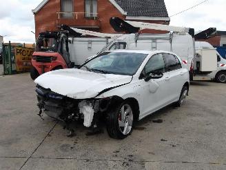 Schadeauto Volkswagen Golf GTE 2023/6