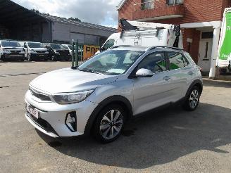 Schadeauto Kia Stonic  2022/12