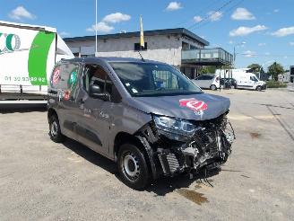 krockskadad bil auto Citroën Berlingo  2020/1