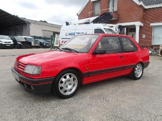 Coche accidentado Peugeot 309 GTI 1991/7