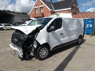 damaged commercial vehicles Nissan Primastar  2024/10