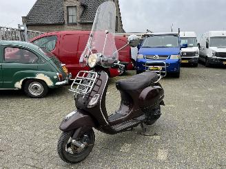 Avarii scootere Piaggio  VESPA LX 50 BROMSCOOTER 2011/5
