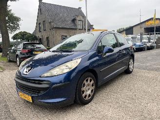 uszkodzony samochody osobowe Peugeot 207 1.4-16V XR AIRCO 2006/9