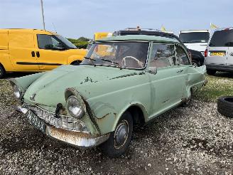 Vaurioauto  passenger cars D.K.W.  F11 JUNIOR 1960/3