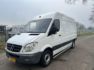 skadebil bedrijf Mercedes Sprinter 210 CDI L2/H2 EURO5 MOTOR 2011/1