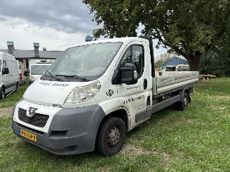 krockskadad bil bedrijf Peugeot Boxer 3.0 HDI OPEN LAADBAK, AIRCO 2011/7