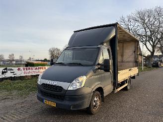 skadebil bedrijf Iveco Daily 40C15 3.0 BAKWAGEN MET ZEIL, AIRCO 2014/5