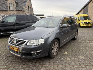 Damaged car Volkswagen Passat 2.0 TDI HIGHLINE UITVOERING VARIANT 2008/11