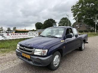 škoda dodávky Toyota Hilux 2.5 D4-D 90 EXTRA open laadbak / pick-up 113.641 km N.A.P. 2005/6