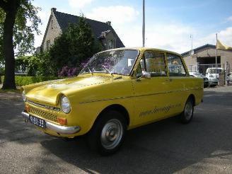 Damaged car DAF 33 03 variomatic belastingvrij 1974/7