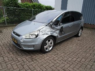 Coche accidentado Ford S-Max 2.0 CDTI Navi Clima 5-Pers. 2009/1