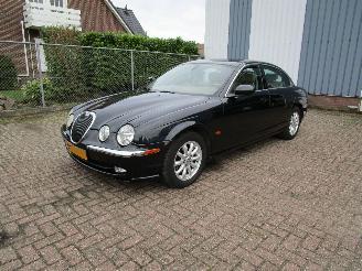 Voiture accidenté Jaguar S-type 2.5 V6 Navi Leder Clima 179.000 KM 2002/7