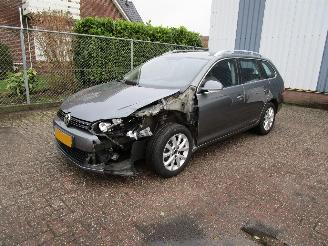 Coche accidentado Volkswagen Golf 1.6 TDI Navi Clima 2011/8