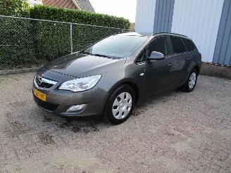  Opel Astra 2.0 CDTI Navi Clima 6-Bak 2011/10