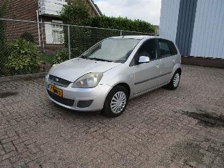 Schadeauto Ford Fiesta 1.4 16V Airco Radio/CD 2008/2
