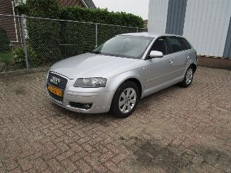 Schadeauto Audi A3 2.0 FSI Automaat Sportback Leder Clima 2005/4