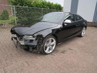 Damaged car Audi S5 4.2 V8 Coupe Navi Clima 2009/5