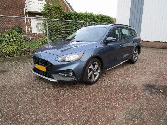 krockskadad bil auto Ford Focus 1.0 Hybride Active Navi Camera 6-Bak 2020/10